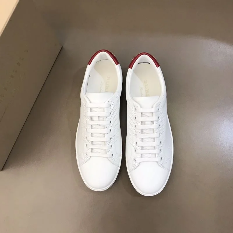 Neat Burberry Low Shoes 17067