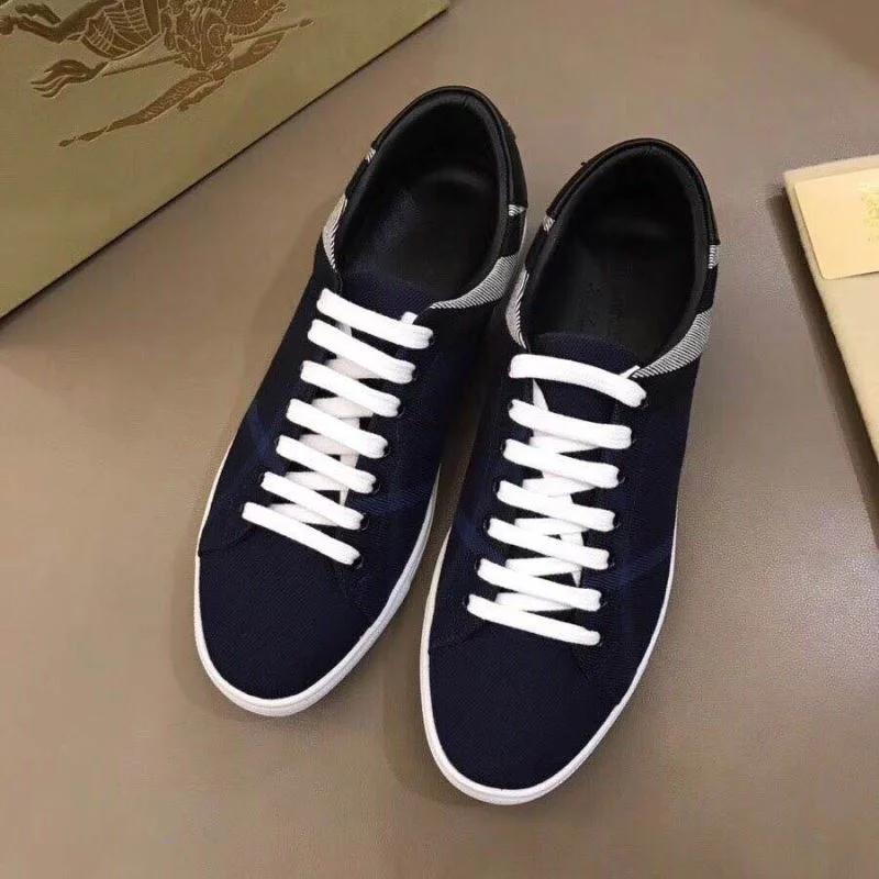 Bold Burberry Low Shoes 17047