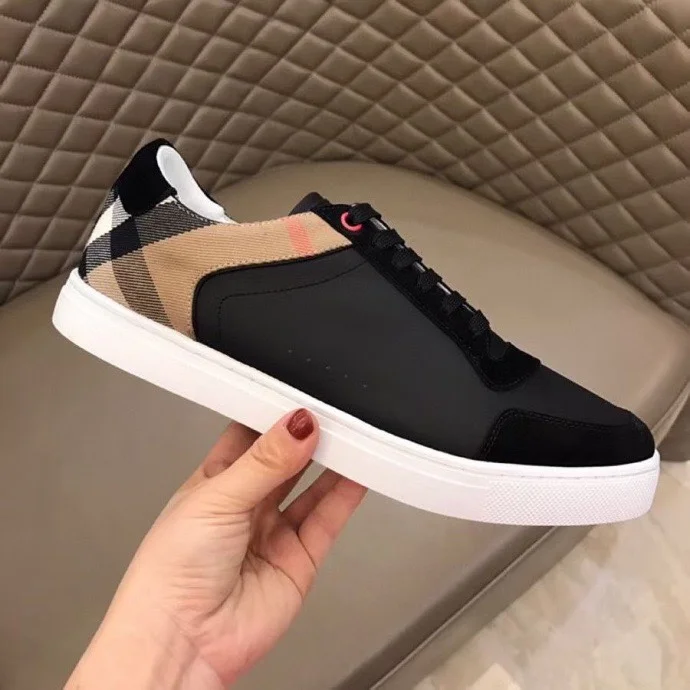 Burberry Low Shoes Modern 17024