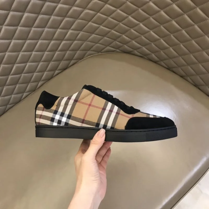 Upgraded Burberry Low Shoes 17194