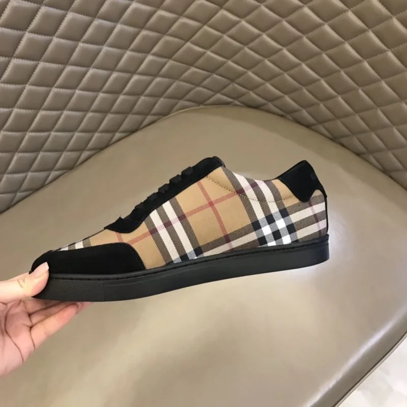Upgraded Burberry Low Shoes 17194
