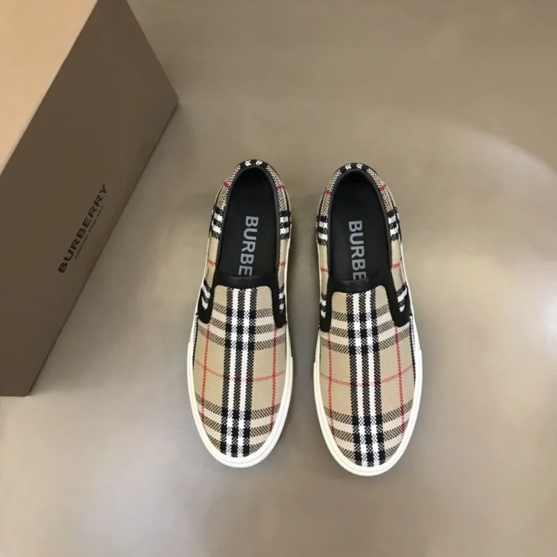Burberry Low Shoes Affordable 17017