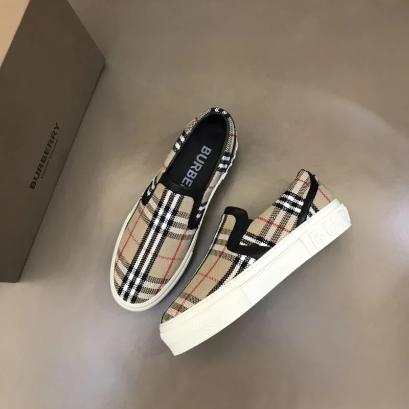 Burberry Low Shoes Affordable 17017