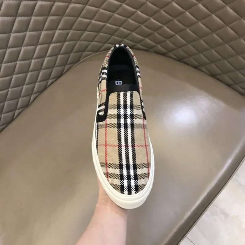 Burberry Low Shoes Affordable 17017