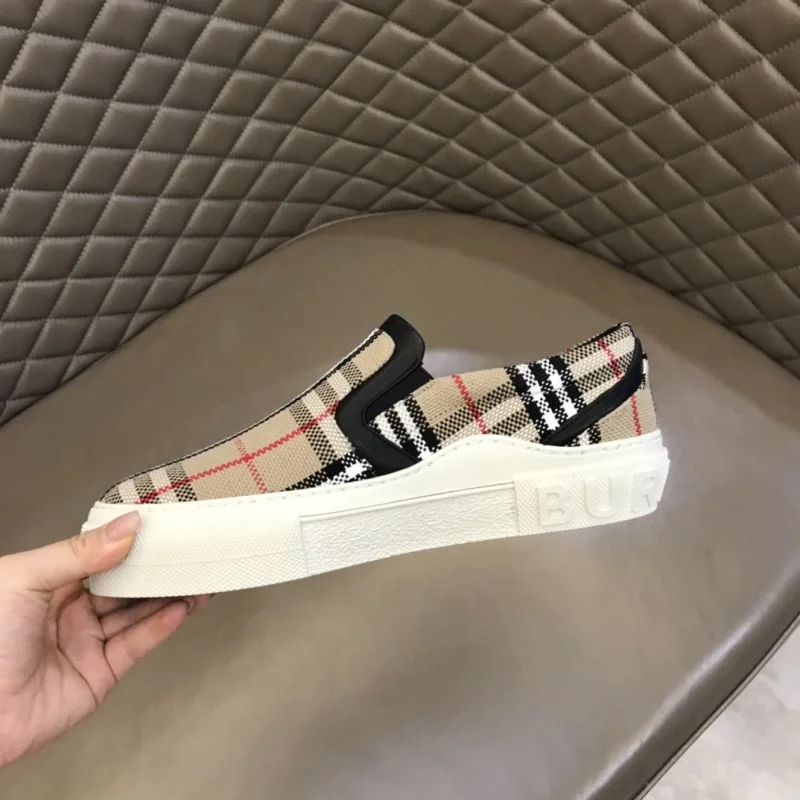 Burberry Low Shoes Affordable 17017
