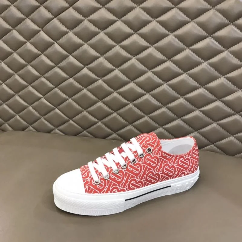 Burberry Low Shoes Original 17071