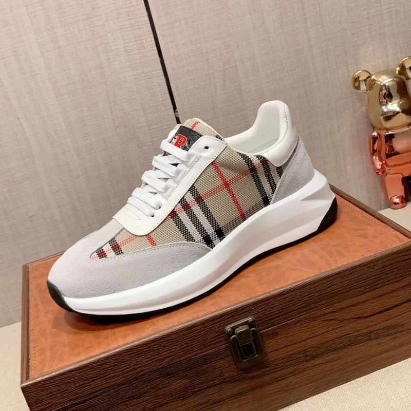 Burberry Low Shoes SmartChoice 17002