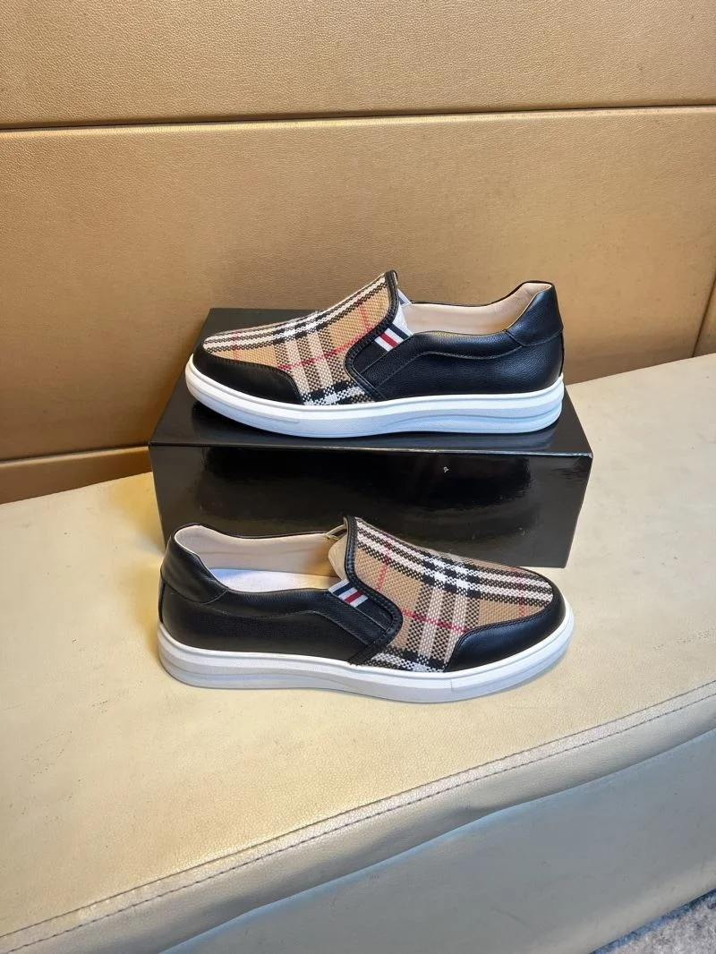 Supportive Burberry Low Shoes 17227