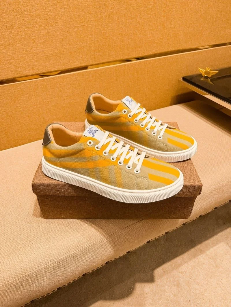 Practical Burberry Low Shoes 17223