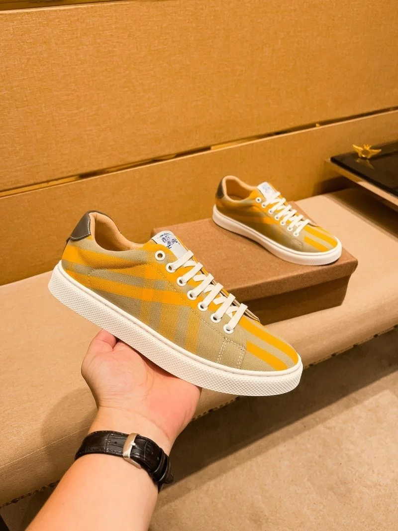 Practical Burberry Low Shoes 17223