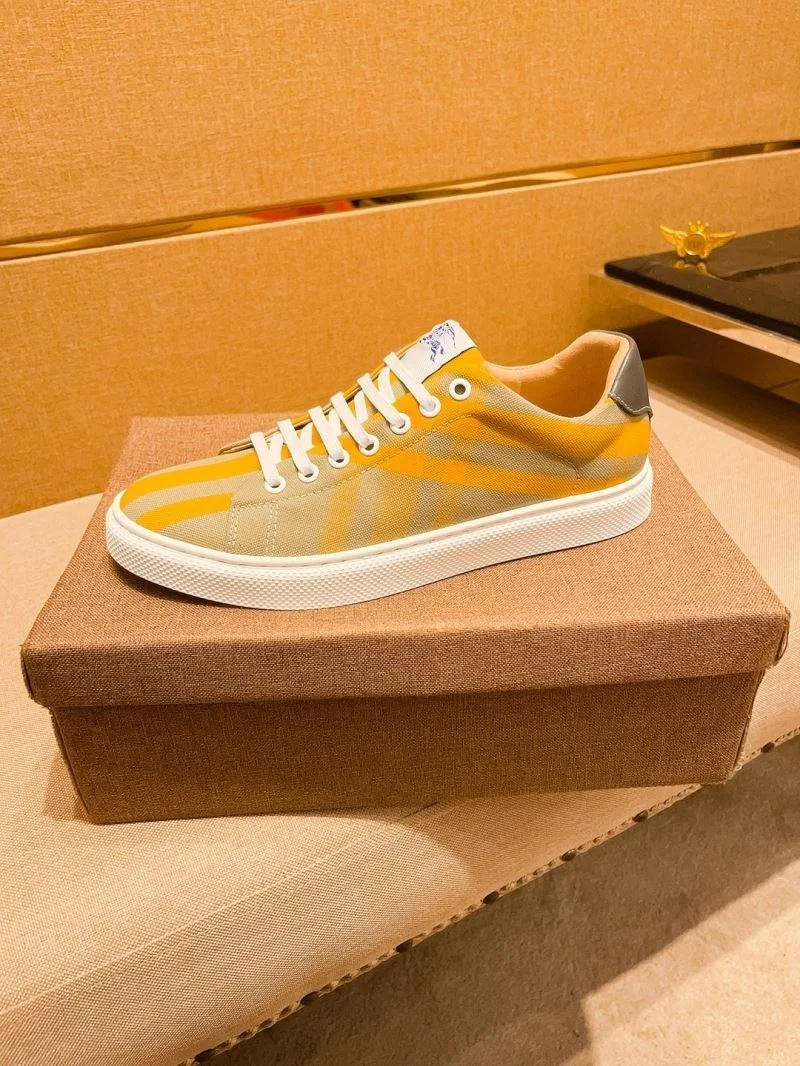 Practical Burberry Low Shoes 17223