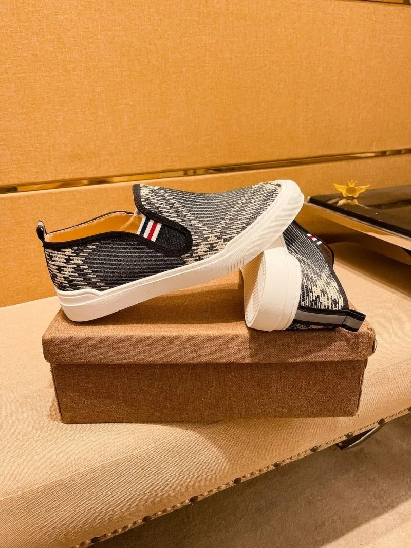 Resilient Burberry Low Shoes 17205
