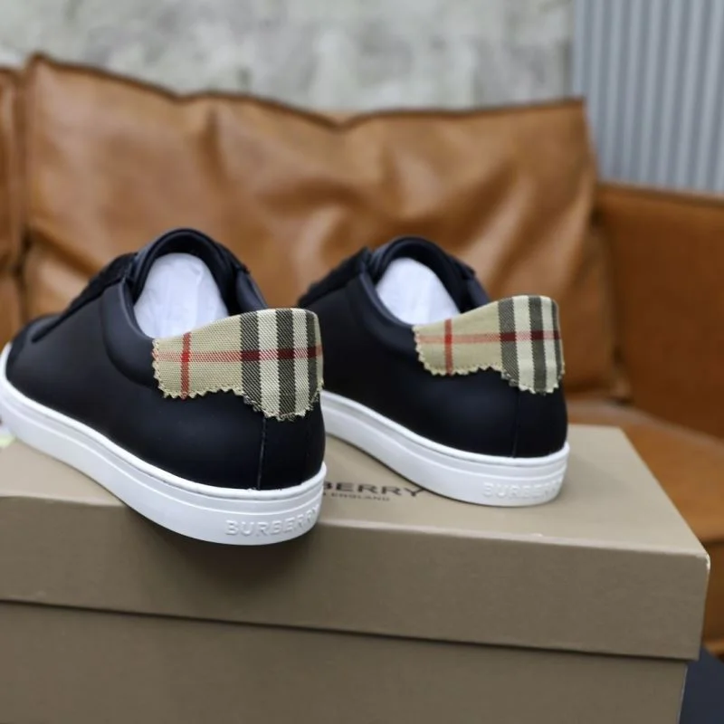 TravelReady Burberry Low Shoes 17213