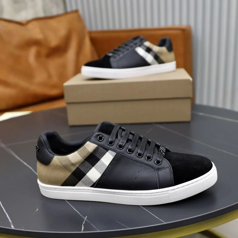 Burberry Low Shoes Snug 17207