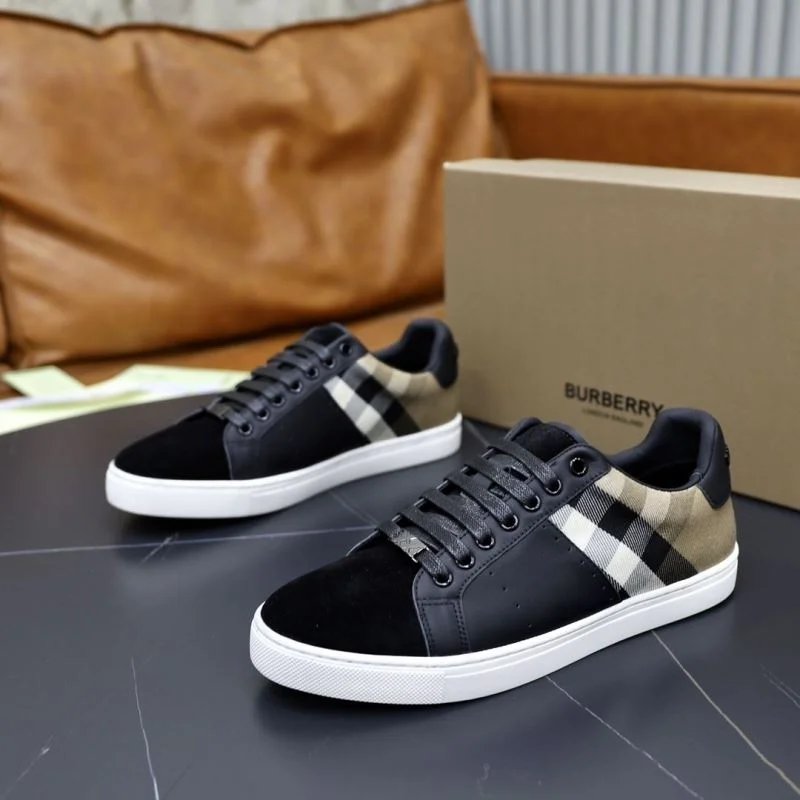 Burberry Low Shoes Snug 17207
