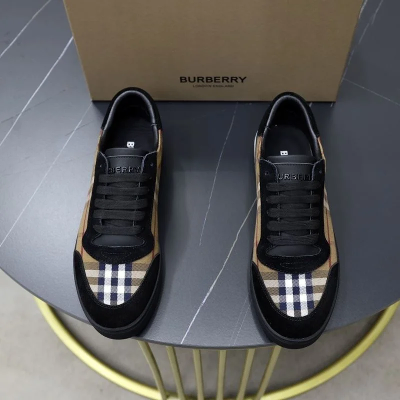 Burberry Low Shoes MoistureWicking 17214