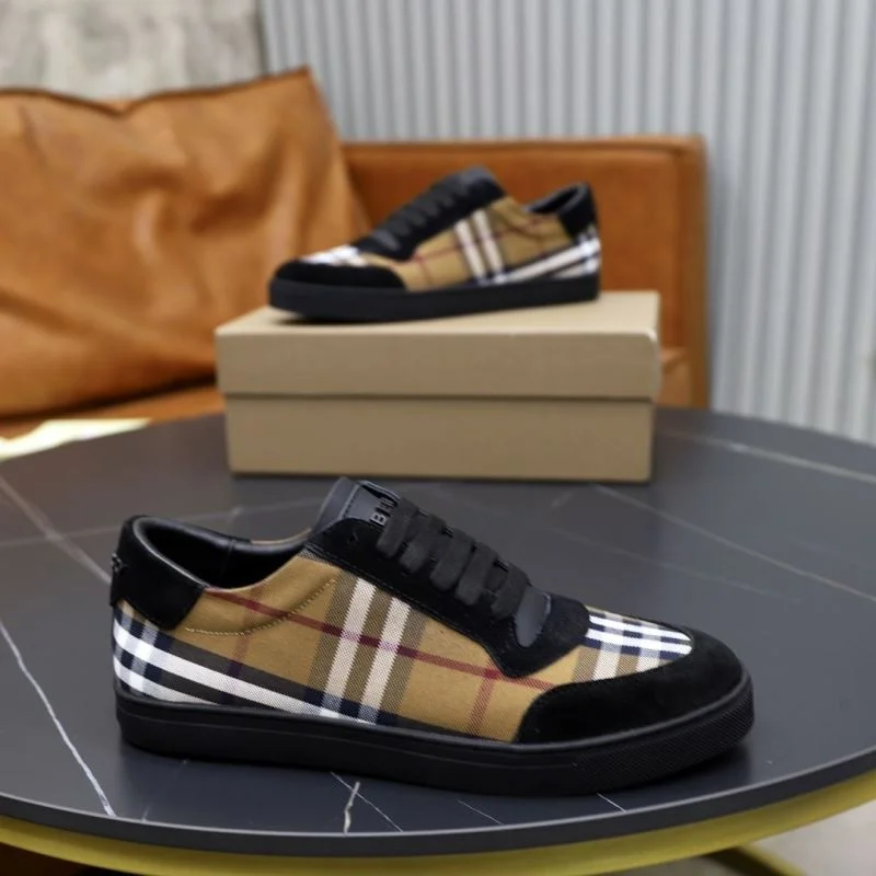 Burberry Low Shoes MoistureWicking 17214