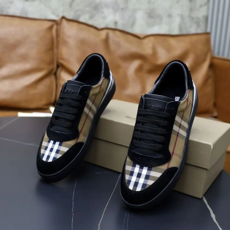 Burberry Low Shoes MoistureWicking 17214