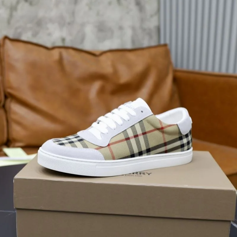 Burberry Low Shoes Lightweight 17209