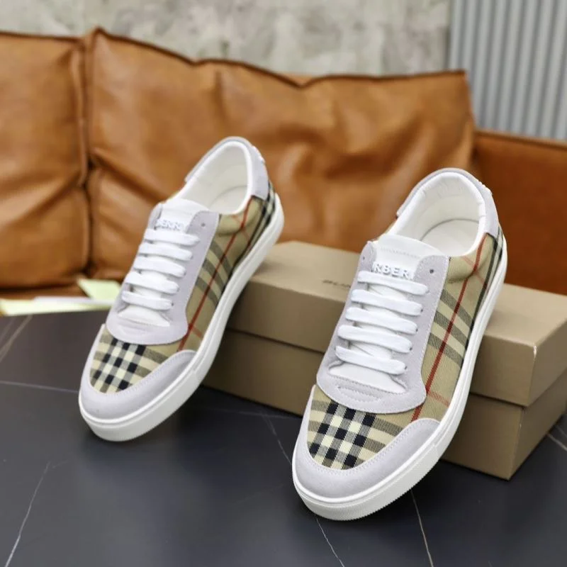 Burberry Low Shoes Lightweight 17209