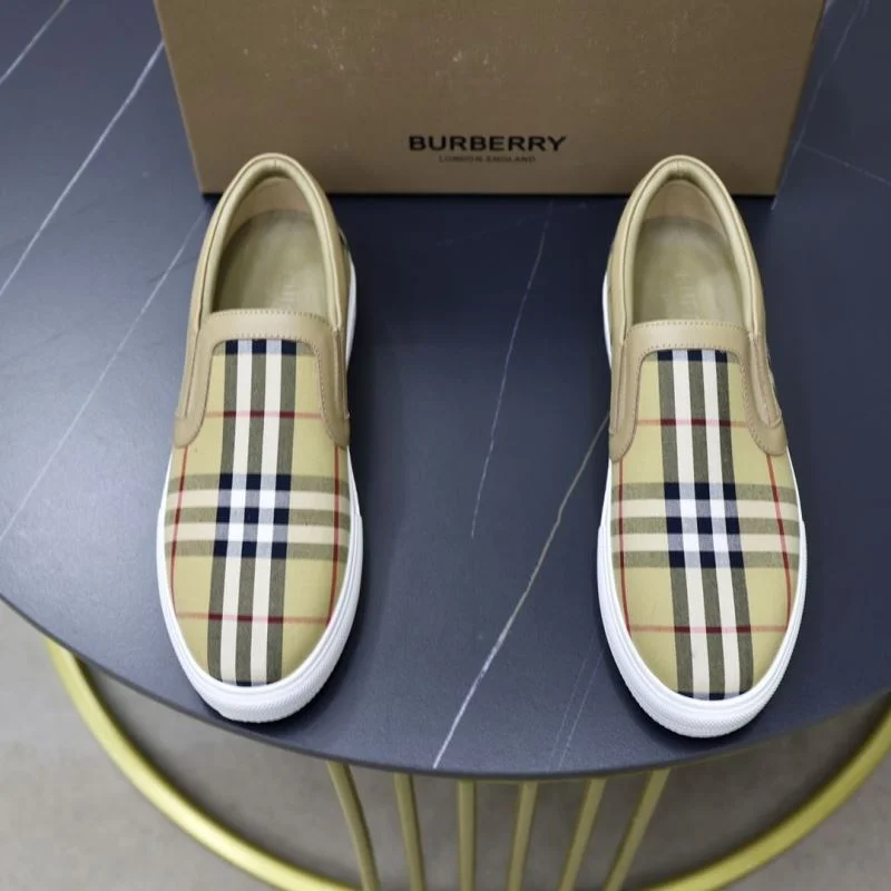 Burberry Low Shoes Resilient 17180
