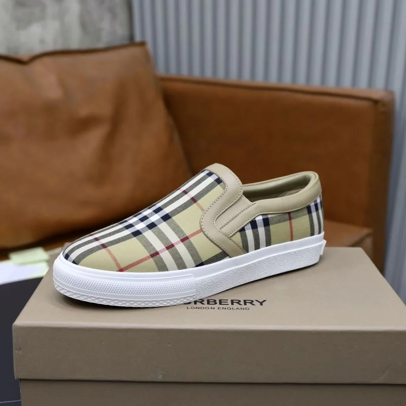 Burberry Low Shoes Resilient 17180