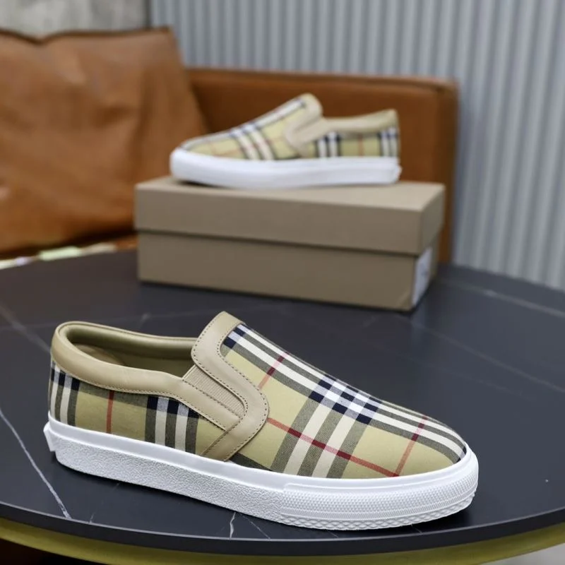 Burberry Low Shoes Resilient 17180