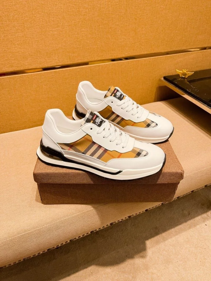 Burberry Low Shoes Cozy 17171