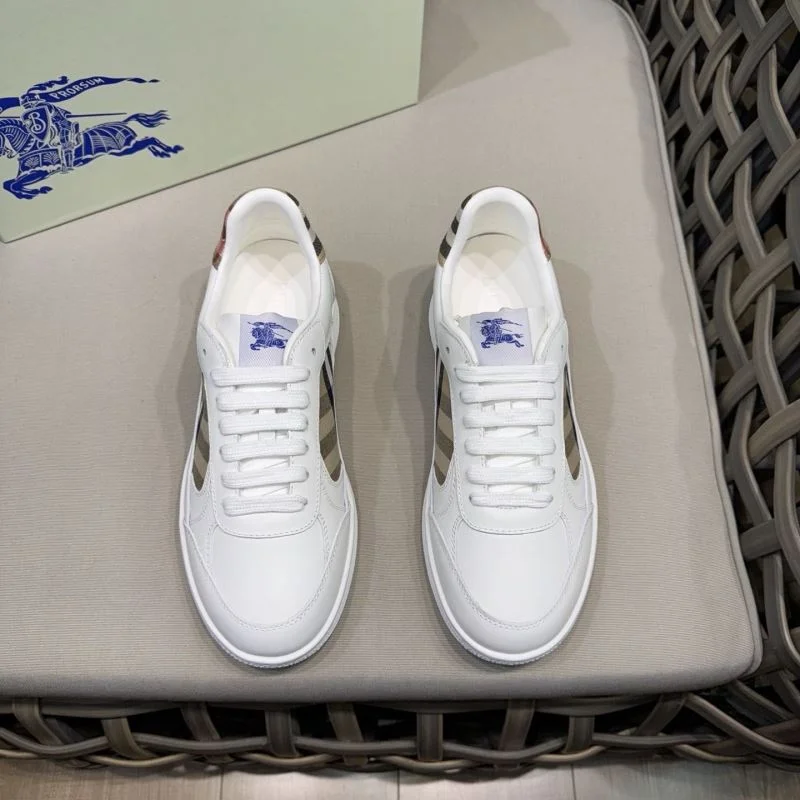 Burberry Low Shoes Lightweight 17177