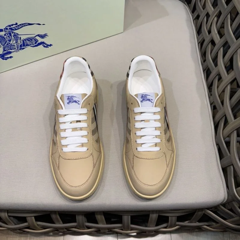 Burberry Low Shoes WeatherProof 17166