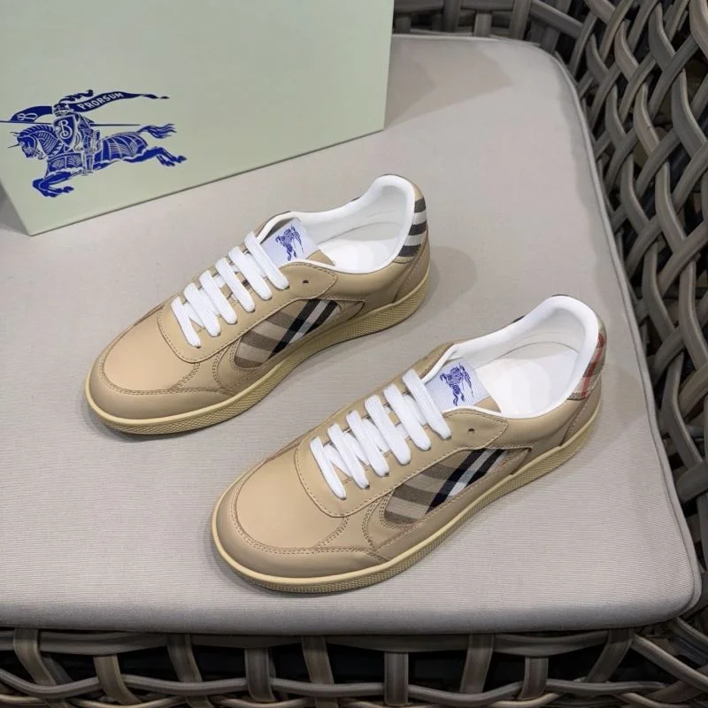 Burberry Low Shoes WeatherProof 17166