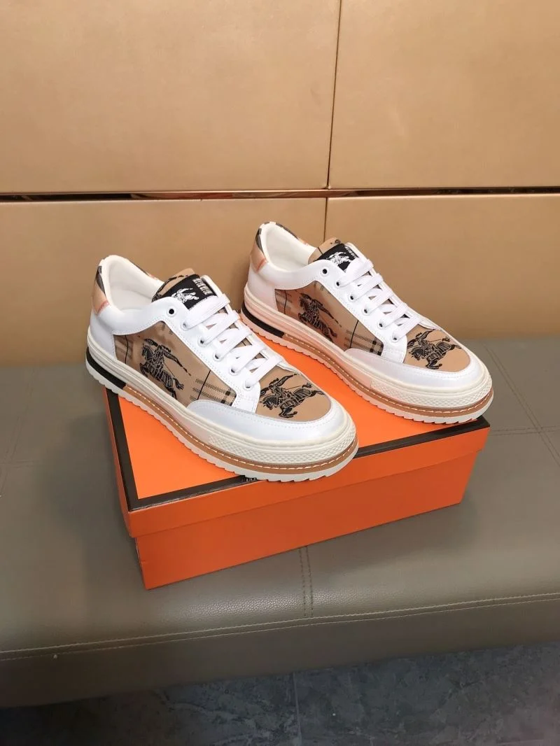 Burberry Low Shoes Sophisticated 17154