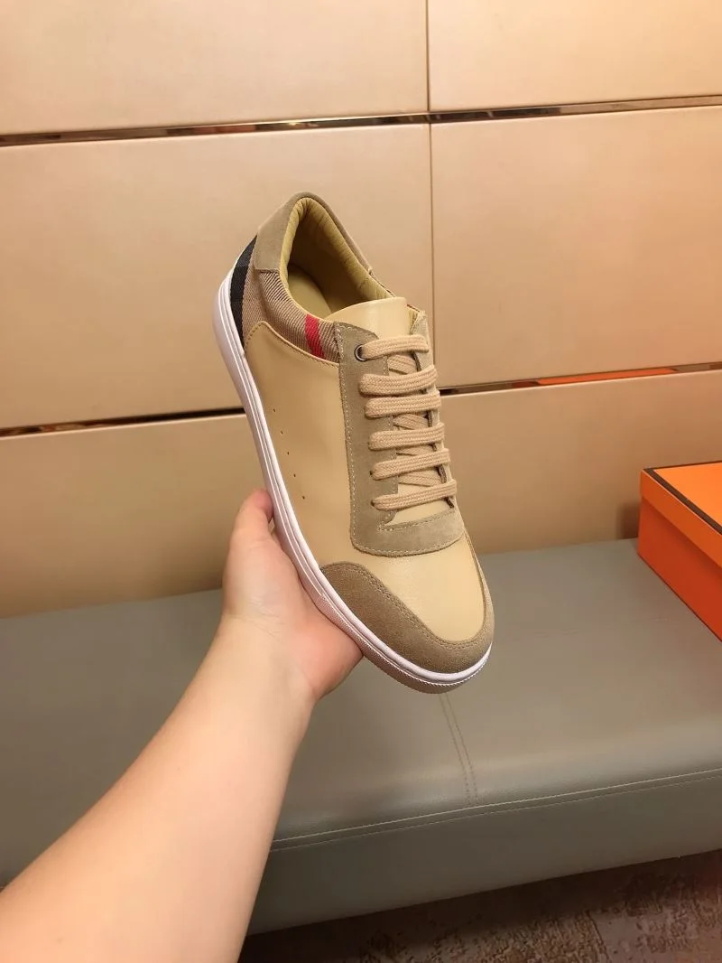 Burberry Low Shoes Soft 17148