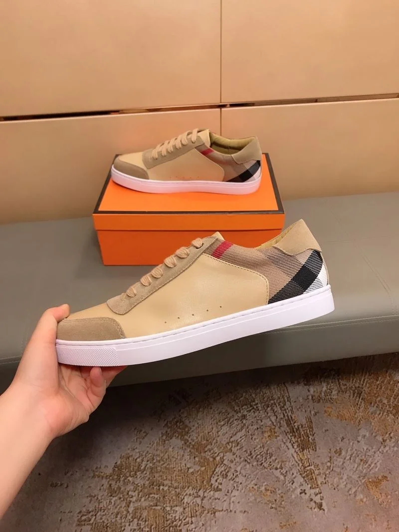 Burberry Low Shoes Soft 17148
