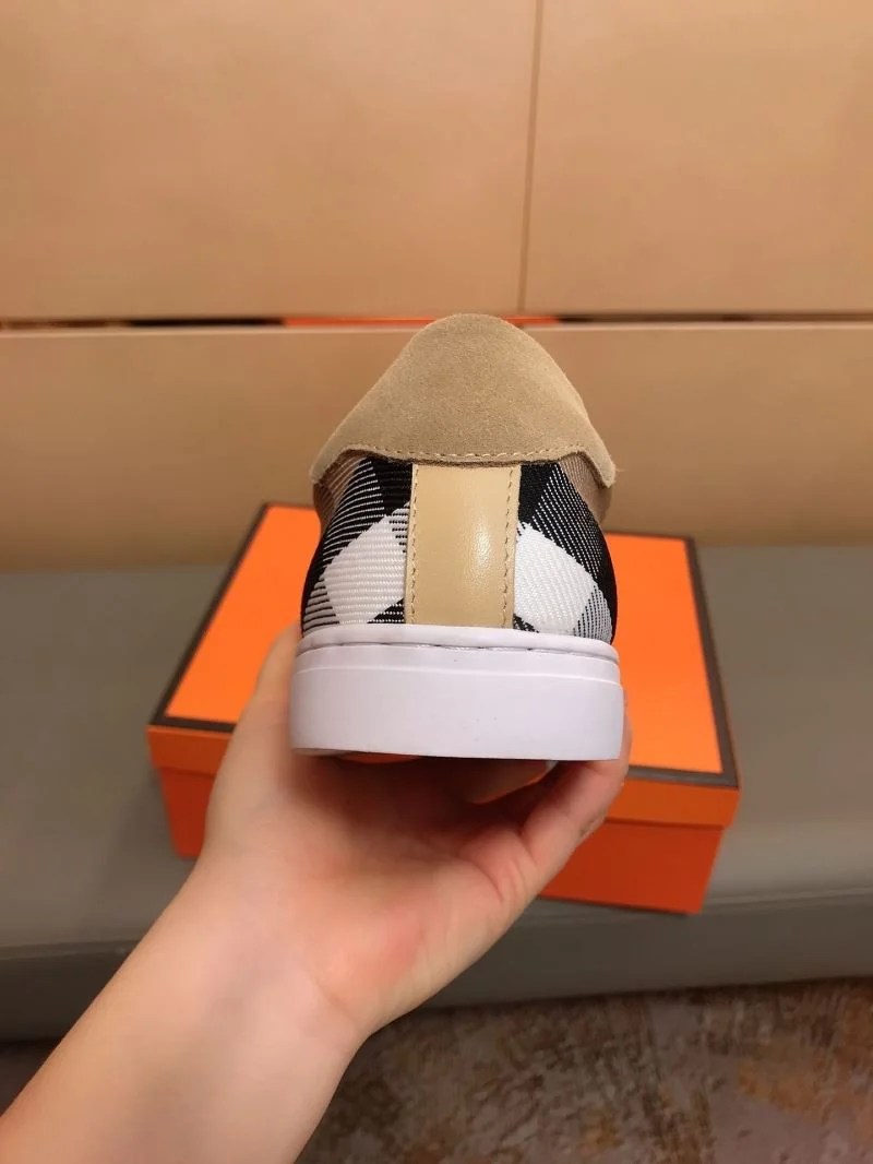 Burberry Low Shoes Soft 17148