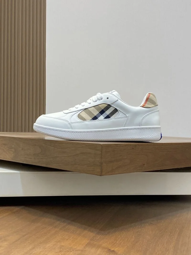 EyeCatching Burberry Low Shoes 17147