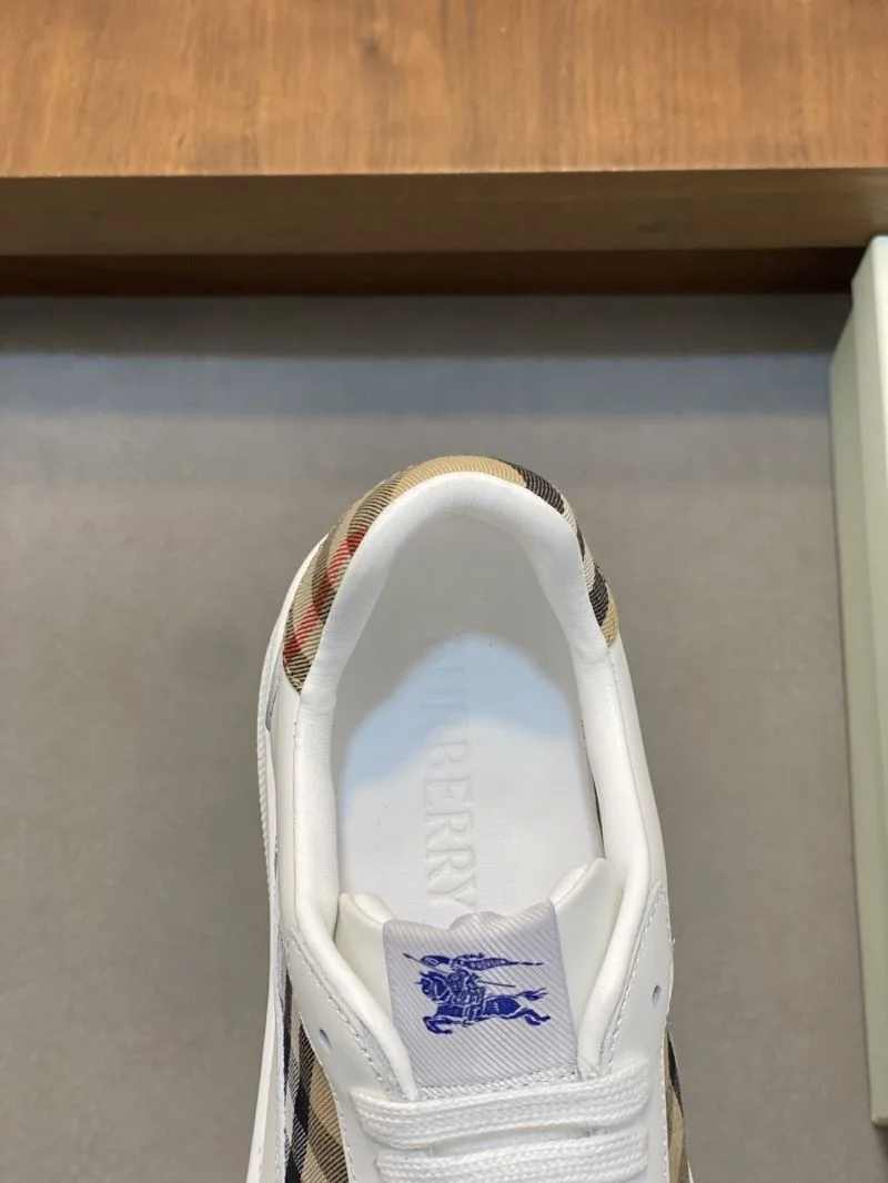 EyeCatching Burberry Low Shoes 17147