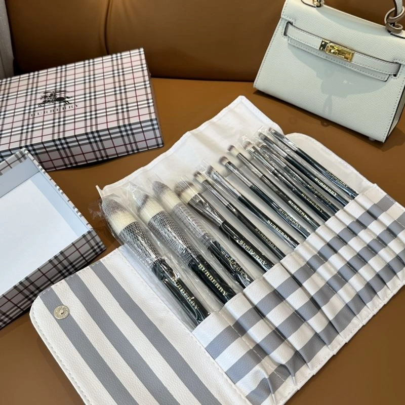 Burberry Makeup Brushe ZeroBulk 267574