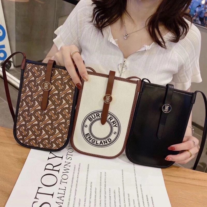 ModernLook Burberry Mobile Cases 267743