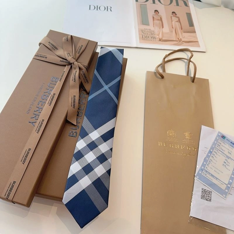 Burberry Neckties Unisex 269009