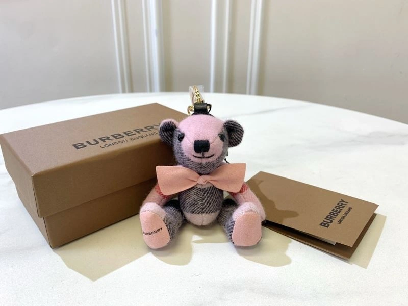 Reliable Burberry Ornaments 270360