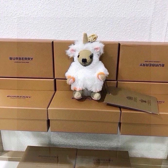 ModernLook Burberry Ornaments 269269