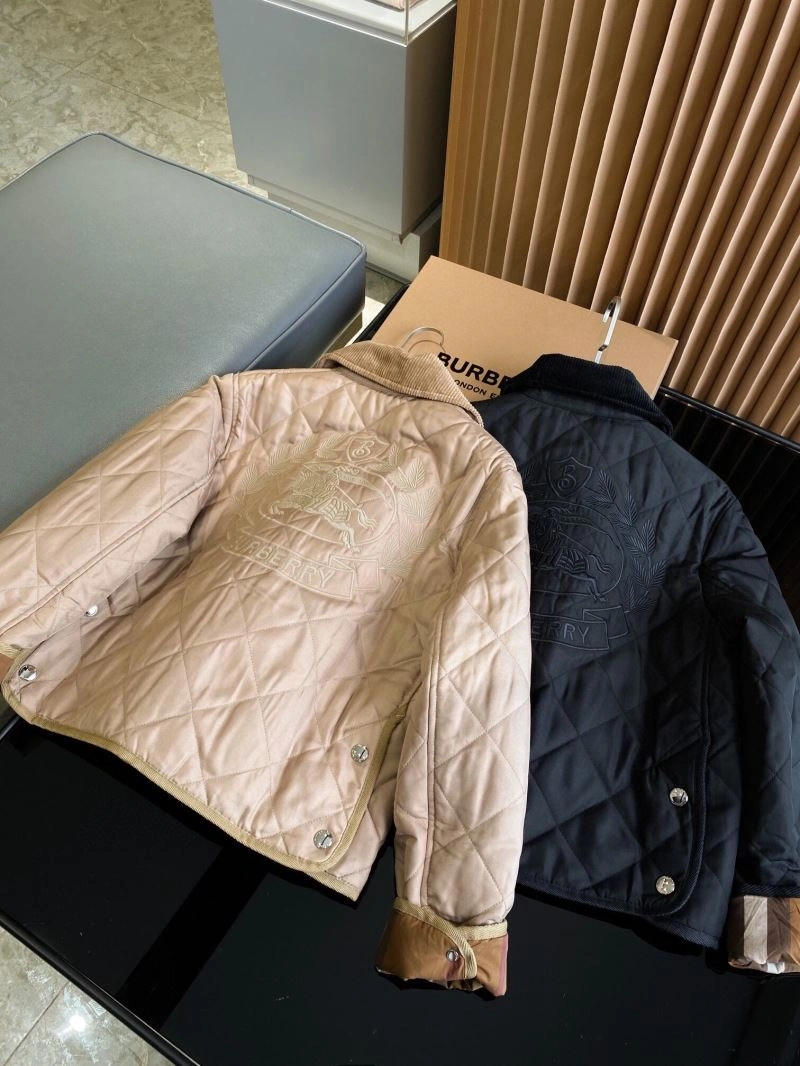 FashionForward Burberry Outwear 104717