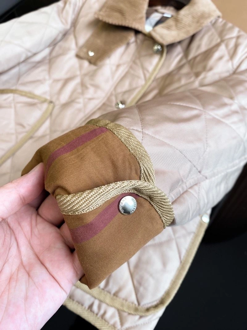 FashionForward Burberry Outwear 104717