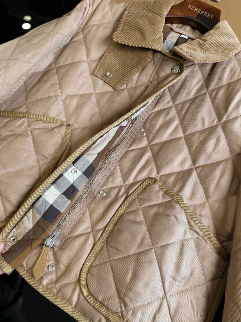FashionForward Burberry Outwear 104717