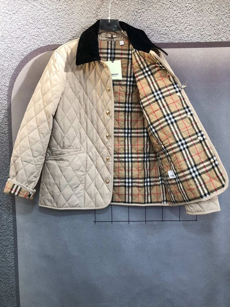 Burberry Outwear UrbanChic 104747