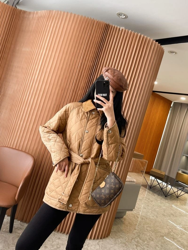 TechFriendly Burberry Outwear 104695