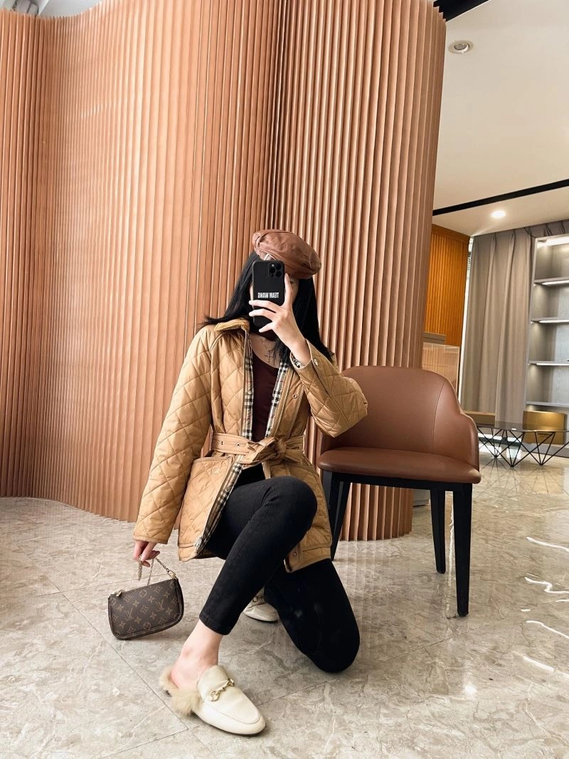 TechFriendly Burberry Outwear 104695