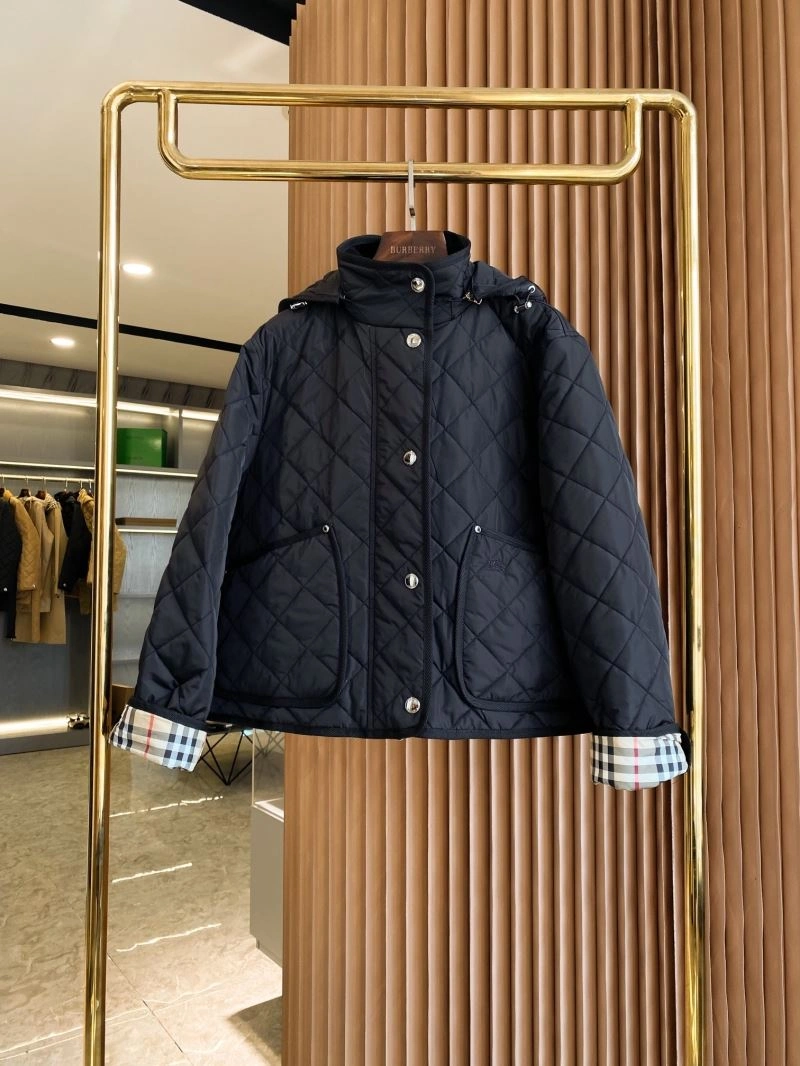 Trendsetting Burberry Outwear 104693
