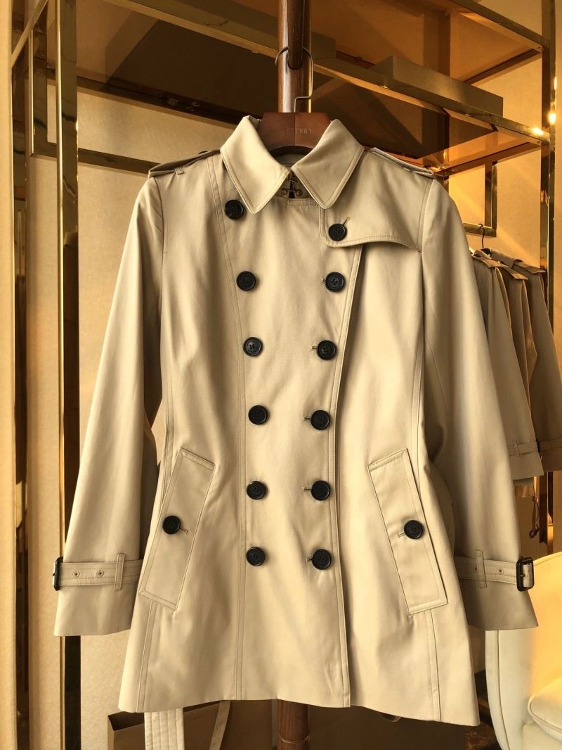 Burberry Outwear Unique 104677